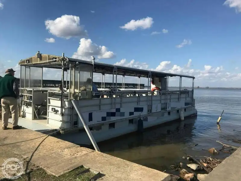 Kapal pesiar keur dijual