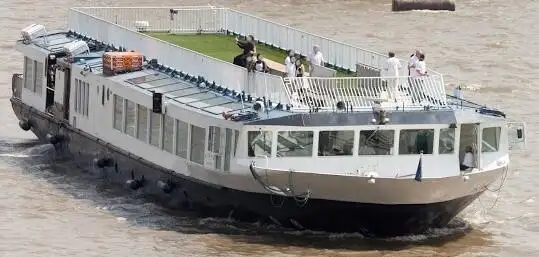 Kapal pesiar-feri keur dijual