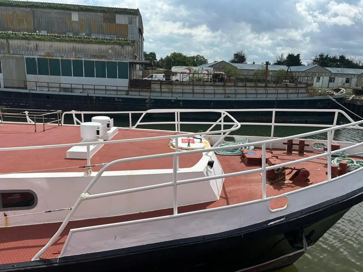 Kapal panumpang keur dijual