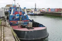 Kapal penarik keur dijual