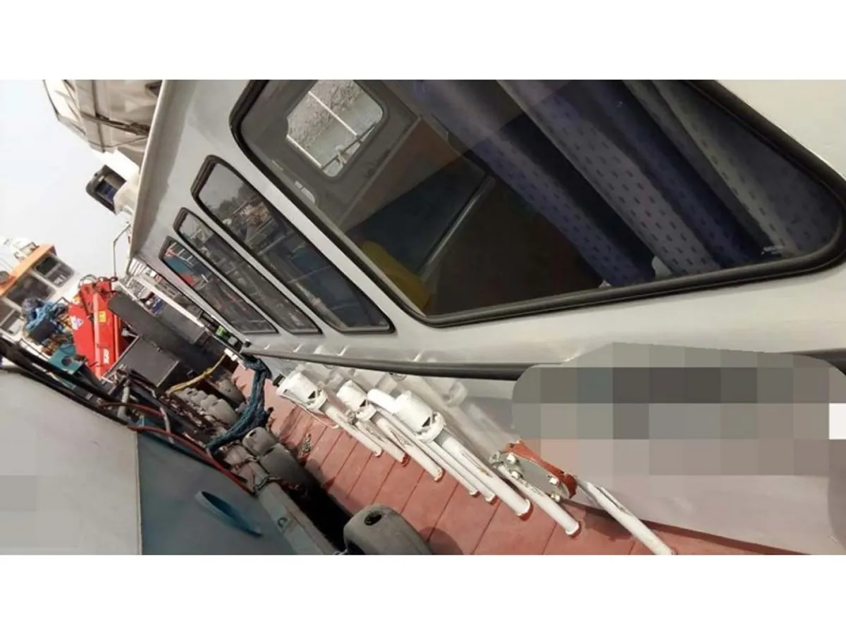 Kapal kerja keur dijual