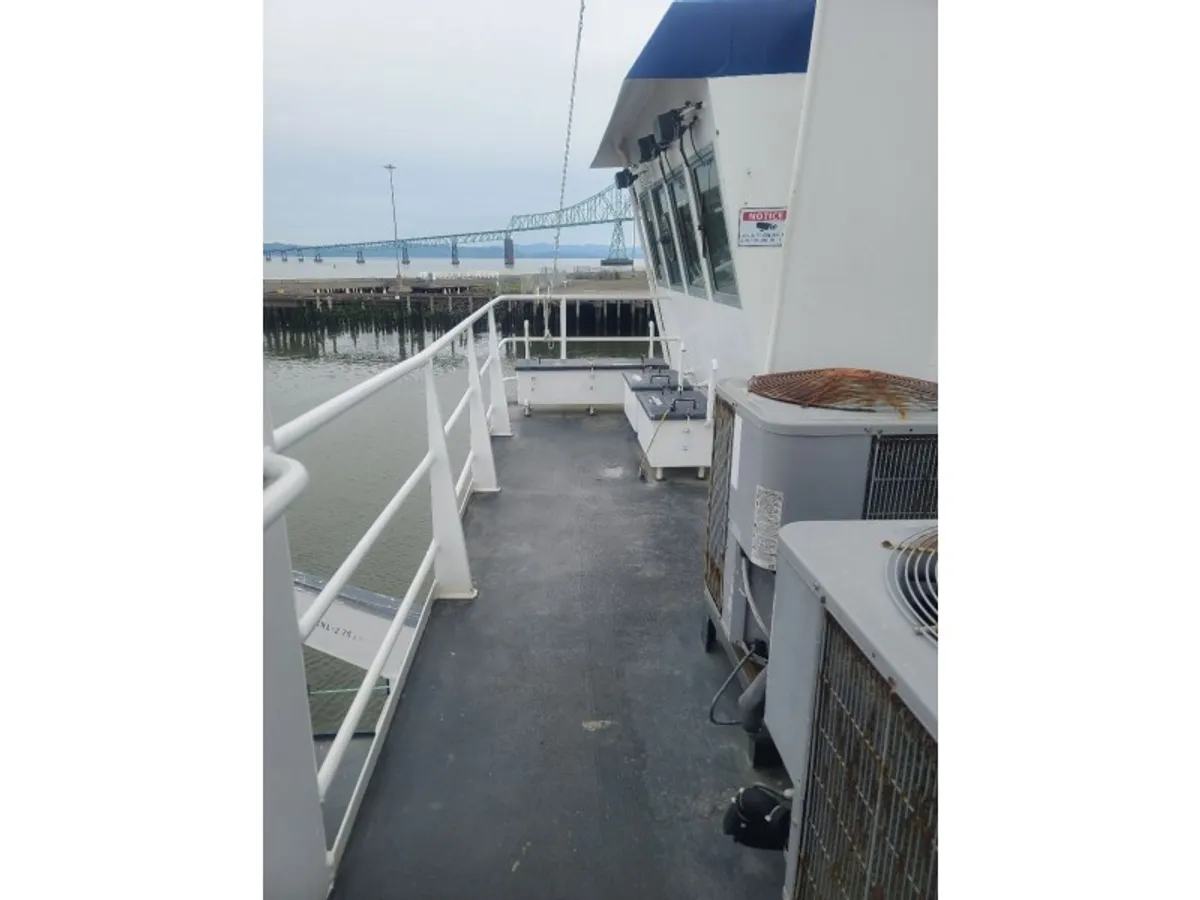 Kapal penarik keur dijual