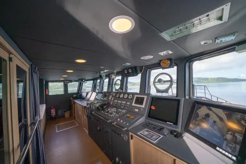Kapal survei keur dijual