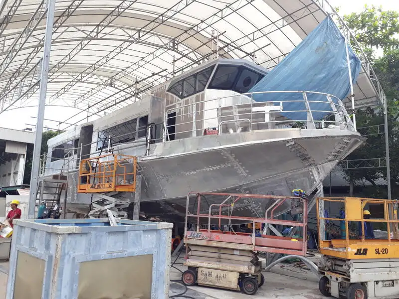 Kapal pesiar keur dijual