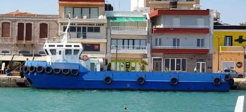 Kapal penarik keur dijual