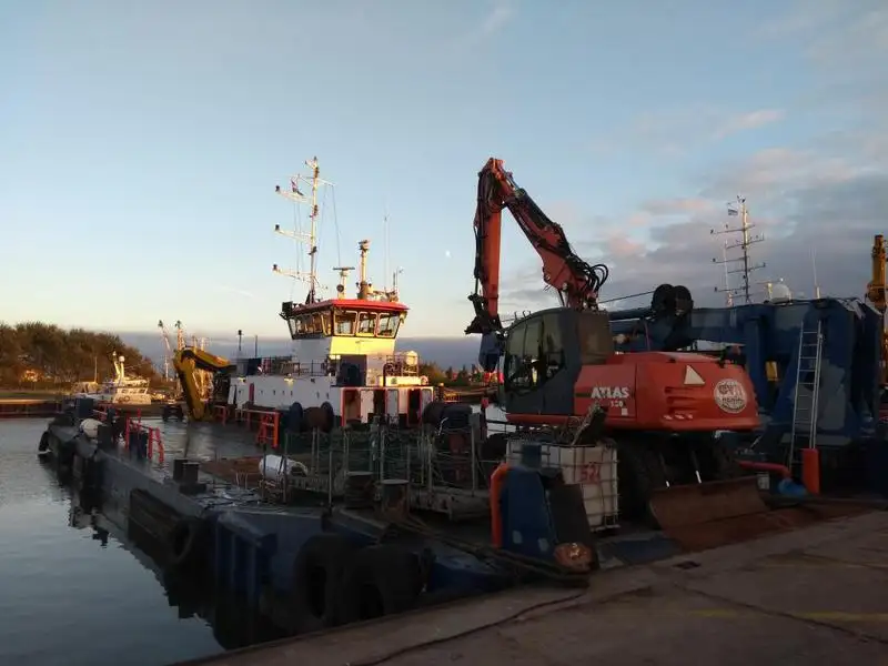 Kapal penarik keur dijual