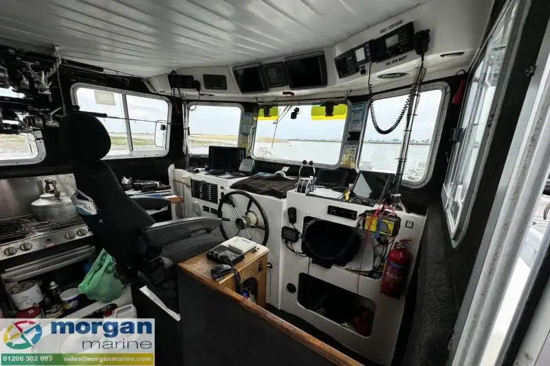 Kapal kerja keur dijual