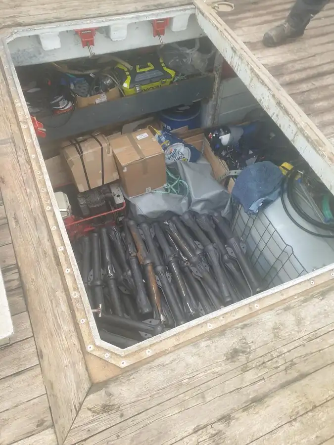 Kapal kerja keur dijual