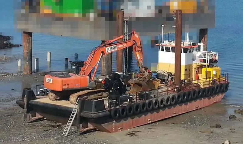 Kapal keruk keur dijual