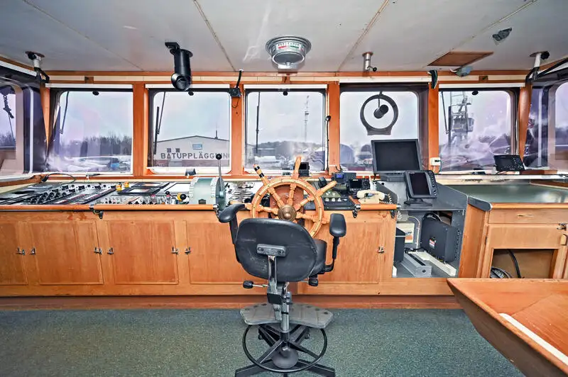 Kapal kerja keur dijual