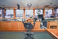 Kapal kerja keur dijual