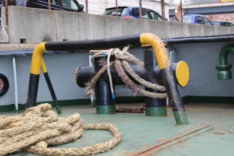 Kapal penarik keur dijual