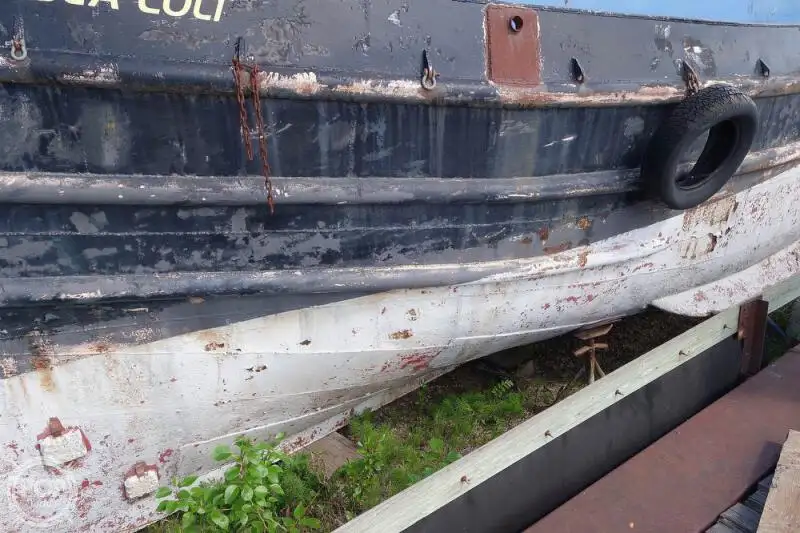 Kapal penarik keur dijual