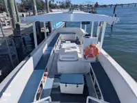 Kapal pesiar-feri keur dijual