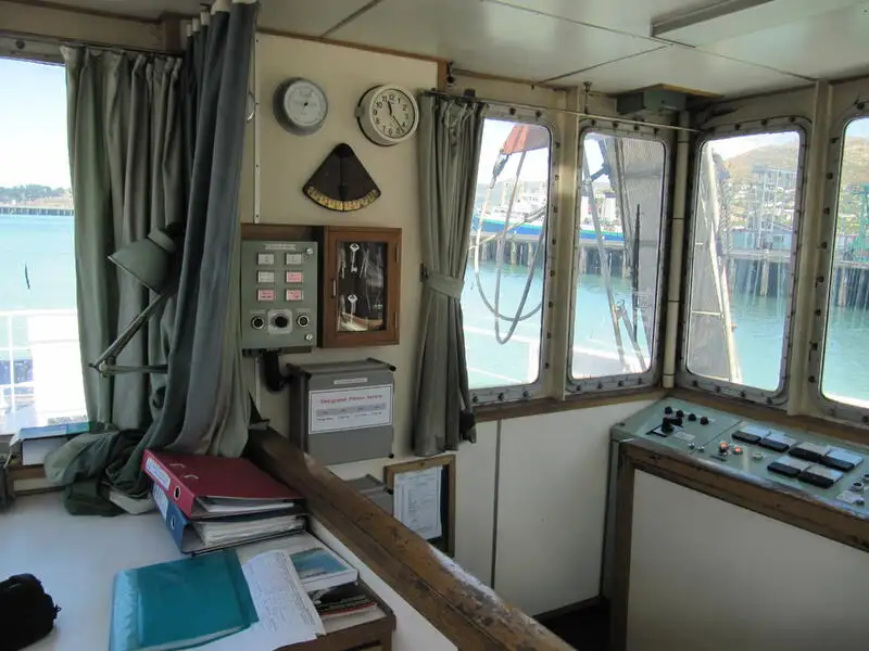 Kapal penarik keur dijual