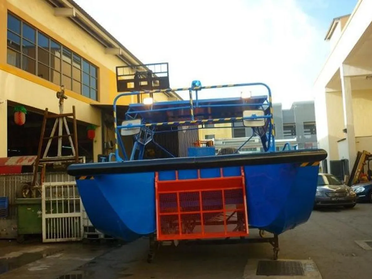 Kapal kerja keur dijual
