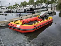 Kapal penyelamat keur dijual