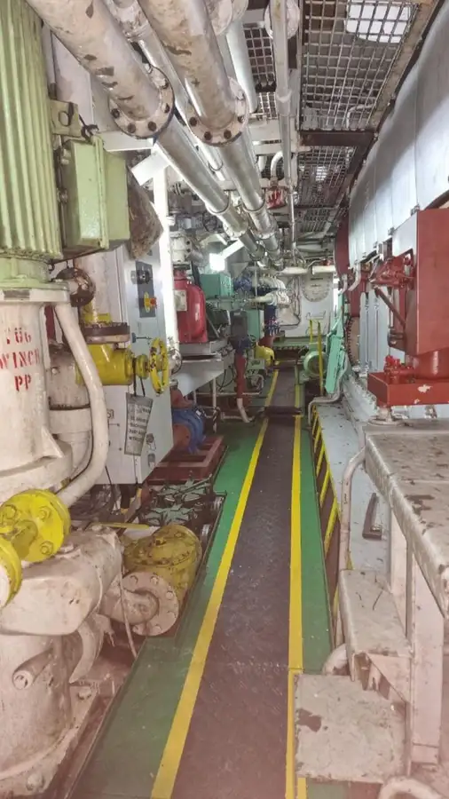 Kapal pasokan keur dijual