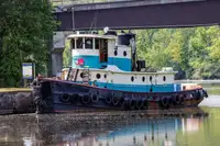 Tow boat pikeun dijual