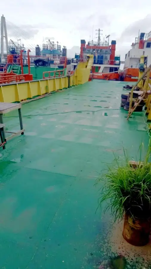 Kapal pendaratan, tangki keur dijual