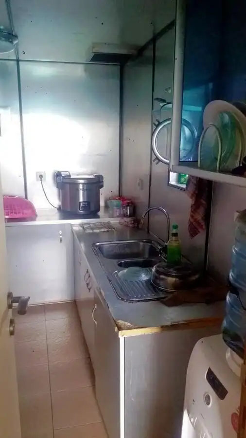 Kapal pendaratan, tangki keur dijual