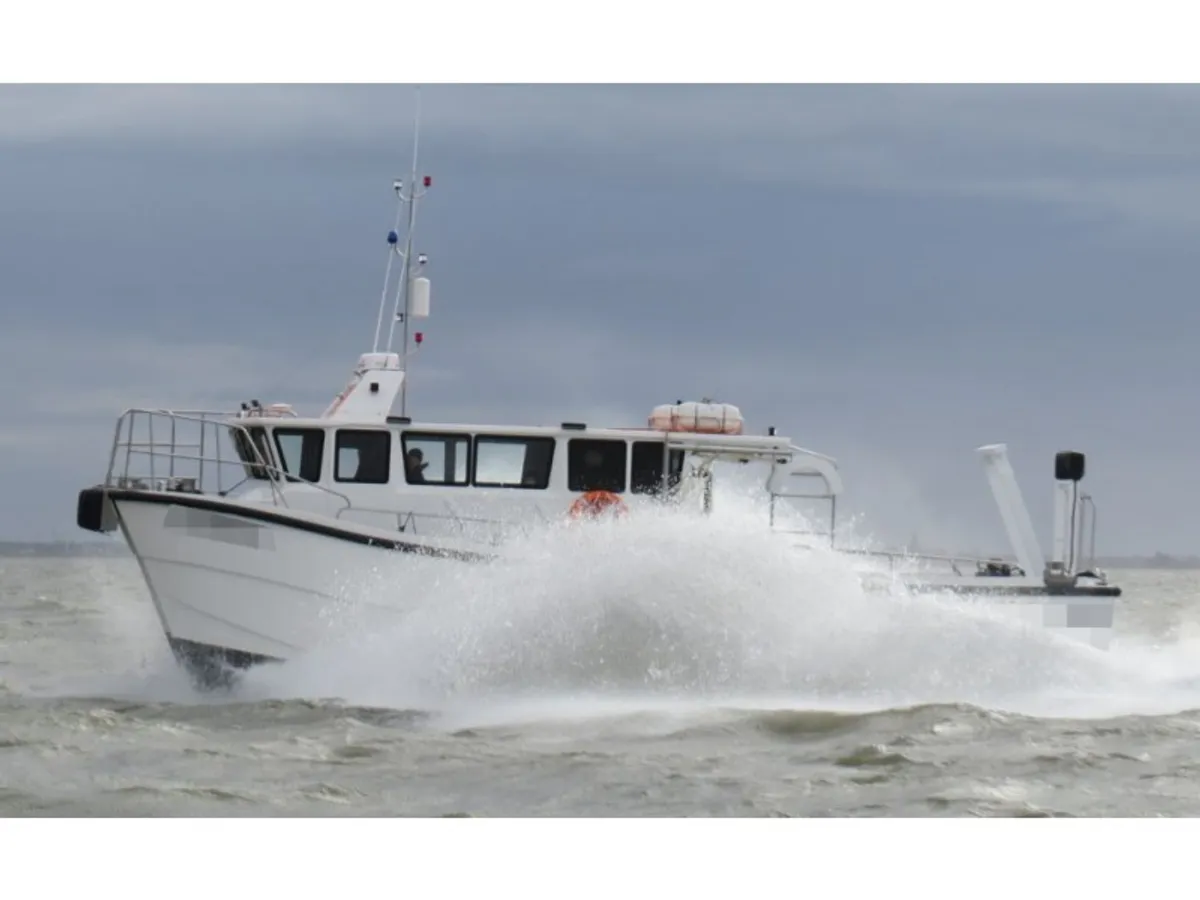 Kapal survei keur dijual
