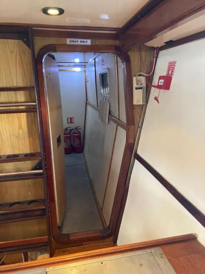 Kapal fery keur dijual