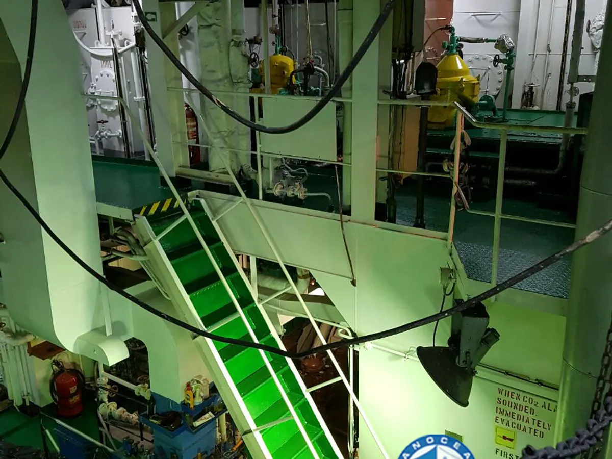 Kapal tangki minyak/bahan kimia keur dijual