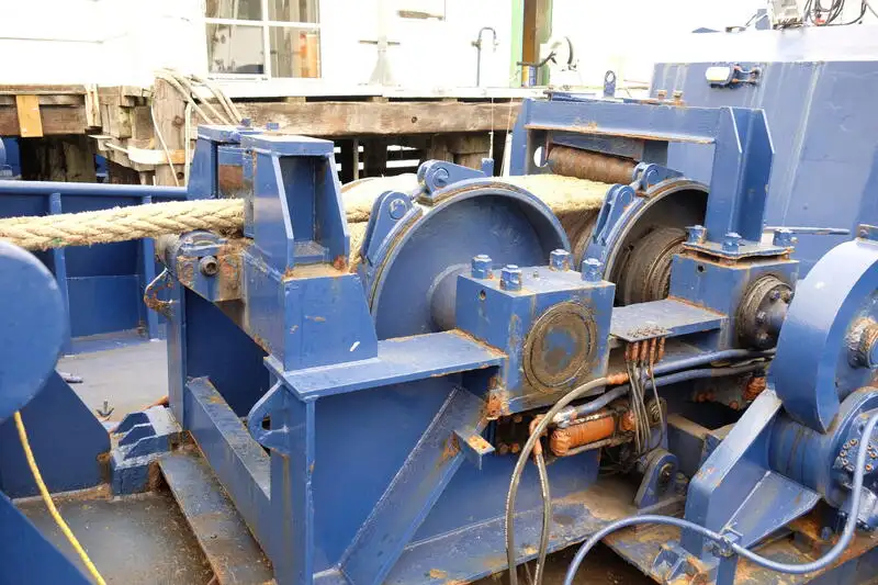 Kapal penarik keur dijual