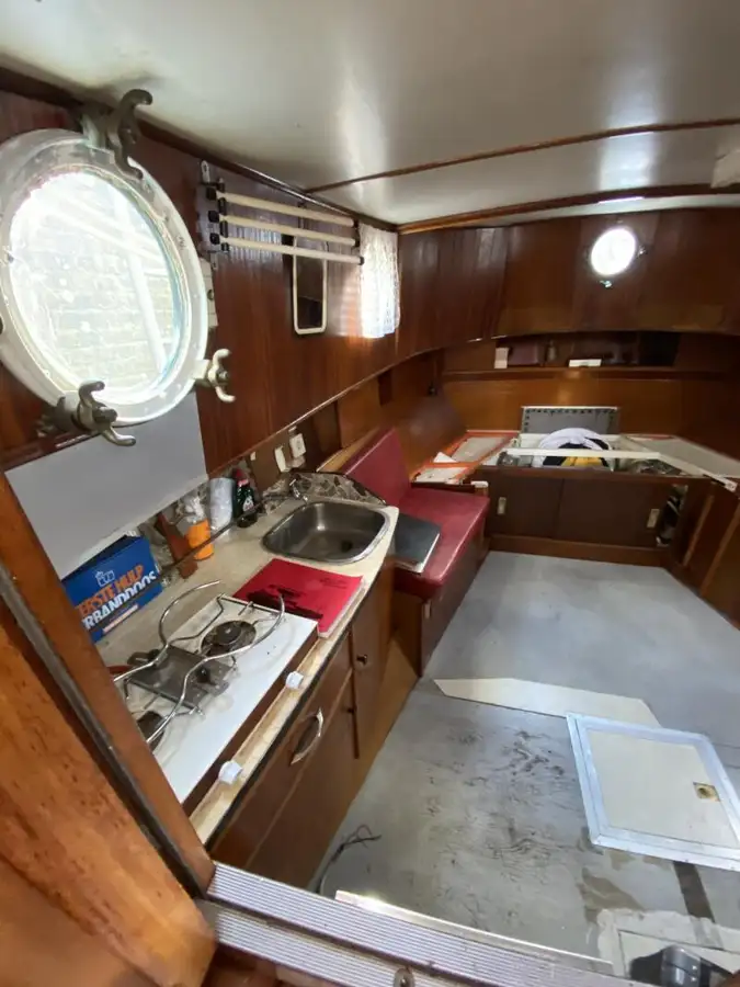 Kapal penarik keur dijual
