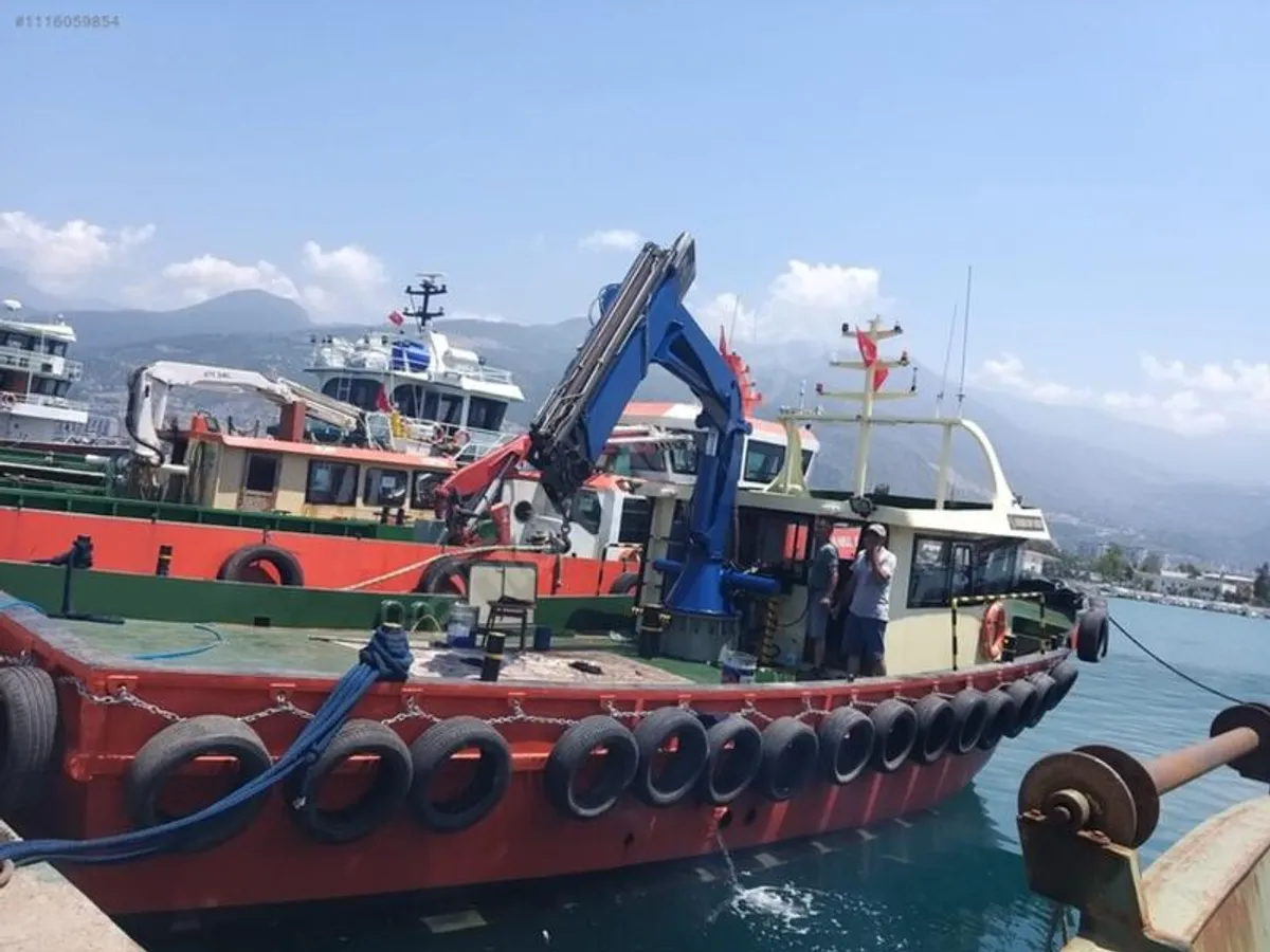 Kapal kerja keur dijual