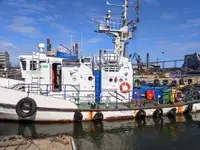 Kapal penarik keur dijual