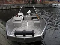 Parahu patroli pikeun dijual