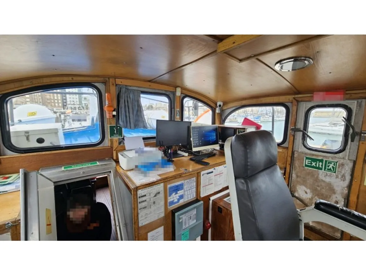 Kapal kru keur dijual