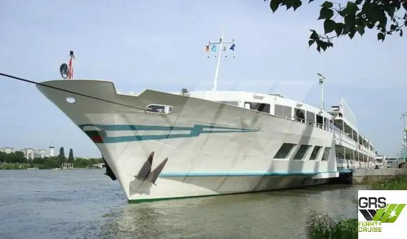 Kapal pesiar keur dijual