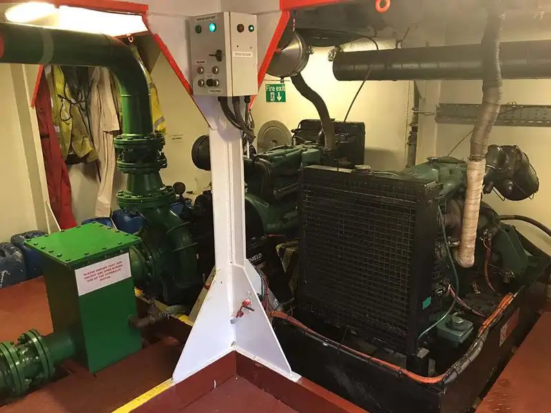 Kapal keruk keur dijual