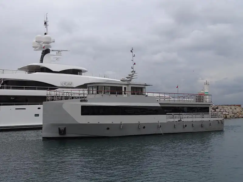 Kapal penarik keur dijual