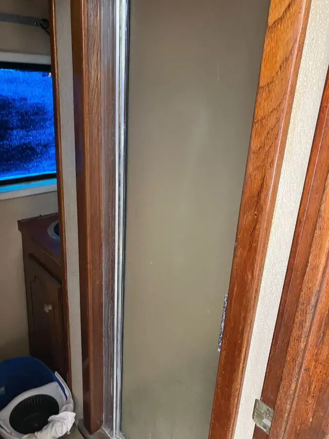 Kapal kru keur dijual