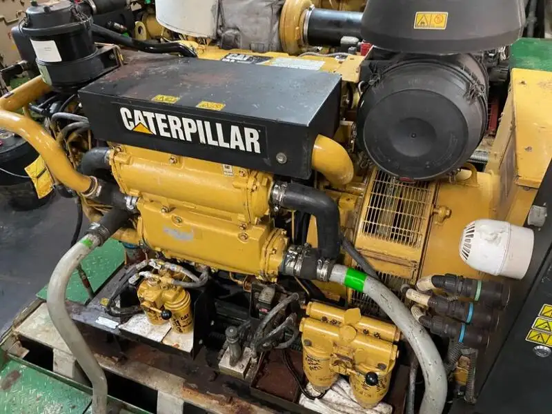 Kapal kerja keur dijual