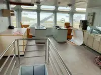Kapal pasokan keur dijual