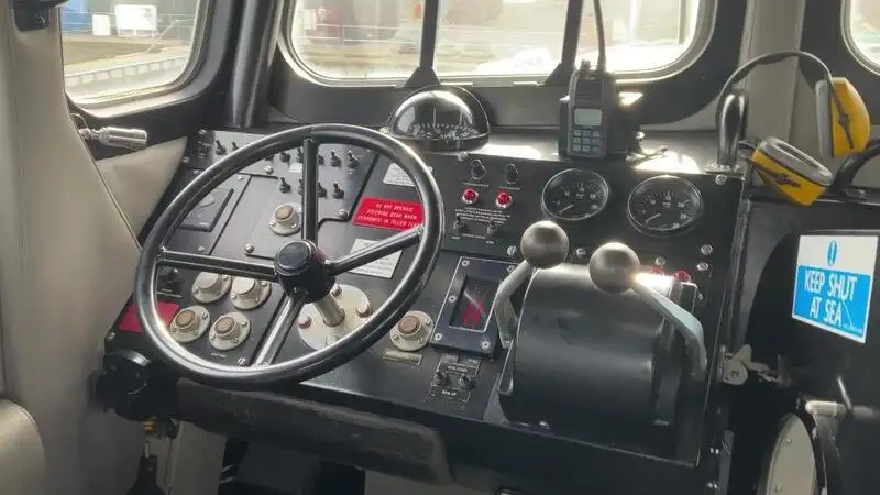 Kapal penyelamat keur dijual