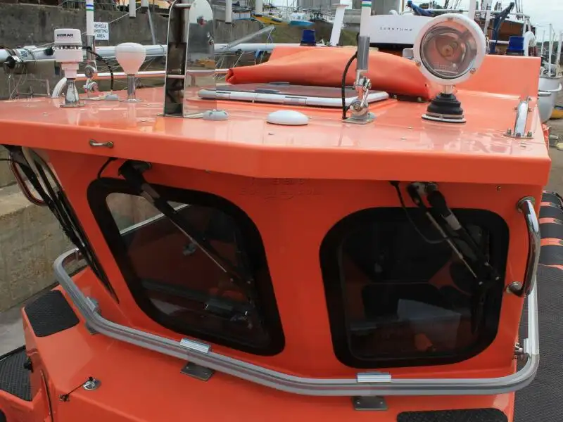 Kapal penyelamat keur dijual