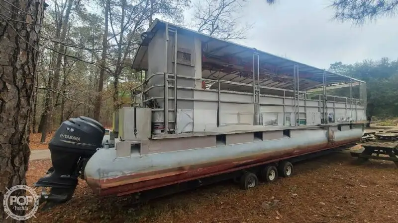 Kapal pesiar keur dijual