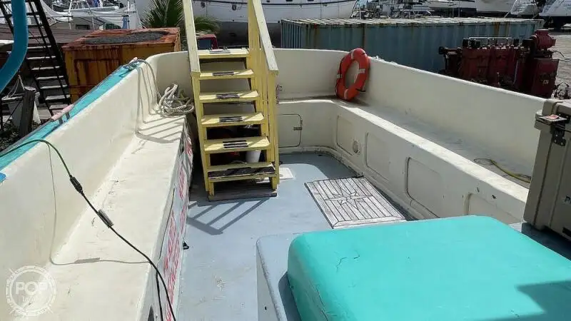 Kapal pesiar keur dijual