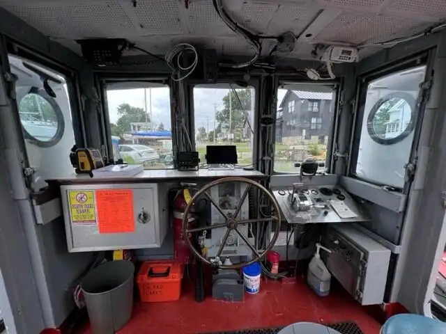 Kapal penarik keur dijual