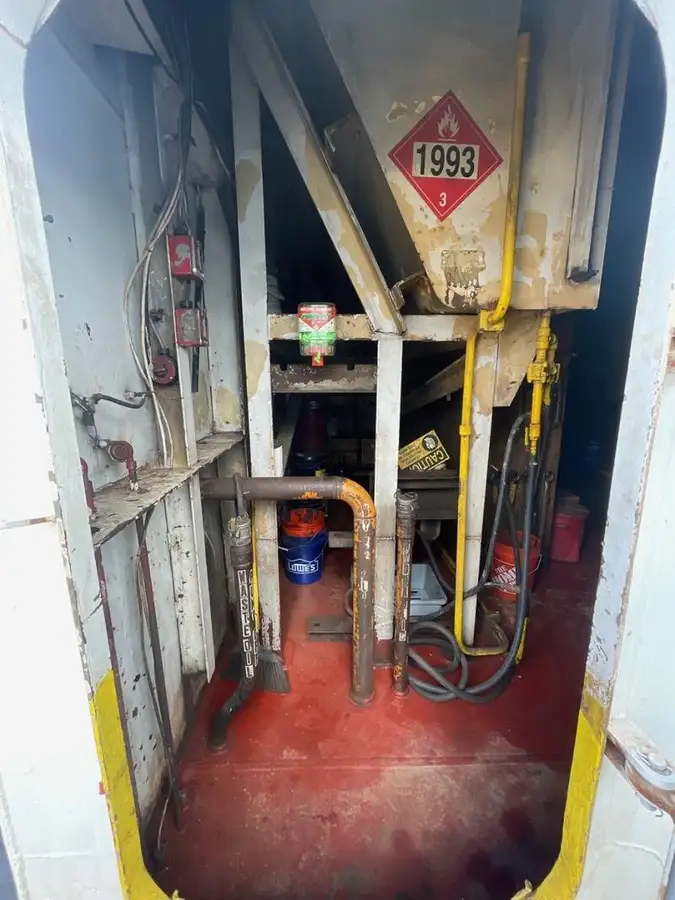 Kapal keruk keur dijual