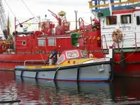 Tow boat pikeun dijual