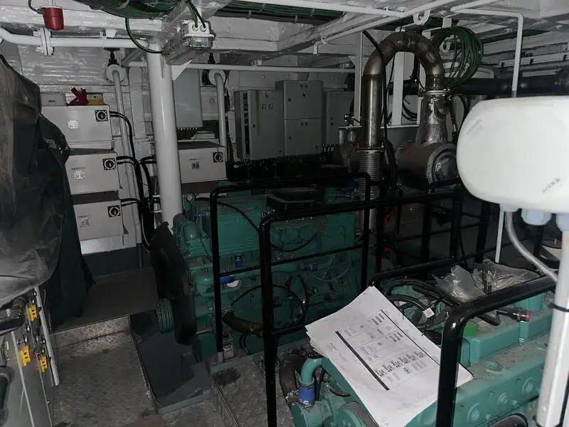 Kapal kontainer keur dijual
