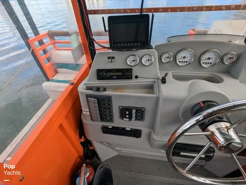 Kapal pesiar keur dijual