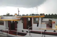Kapal pesiar keur dijual